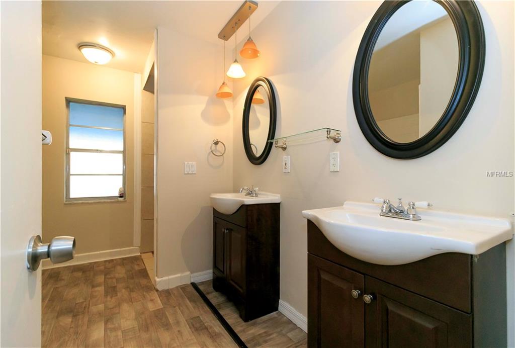 2715 MAE LOMA COURT, ORLANDO, Florida 32806, 3 Bedrooms Bedrooms, 6 Rooms Rooms,2 BathroomsBathrooms,Residential,For sale,MAE LOMA,O5535984