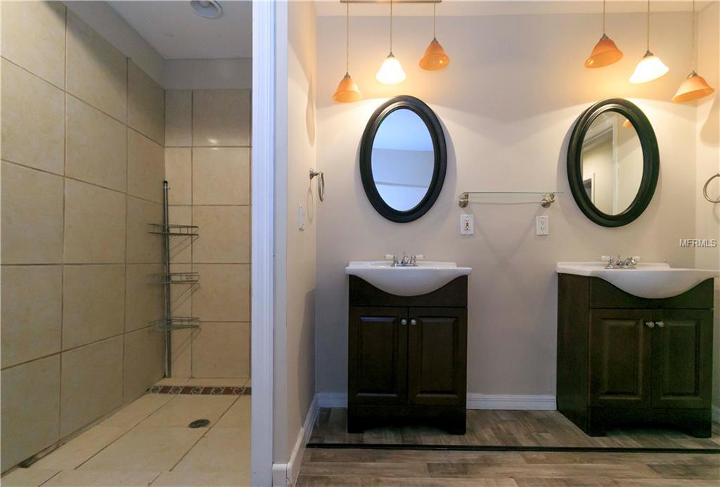 2715 MAE LOMA COURT, ORLANDO, Florida 32806, 3 Bedrooms Bedrooms, 6 Rooms Rooms,2 BathroomsBathrooms,Residential,For sale,MAE LOMA,O5535984