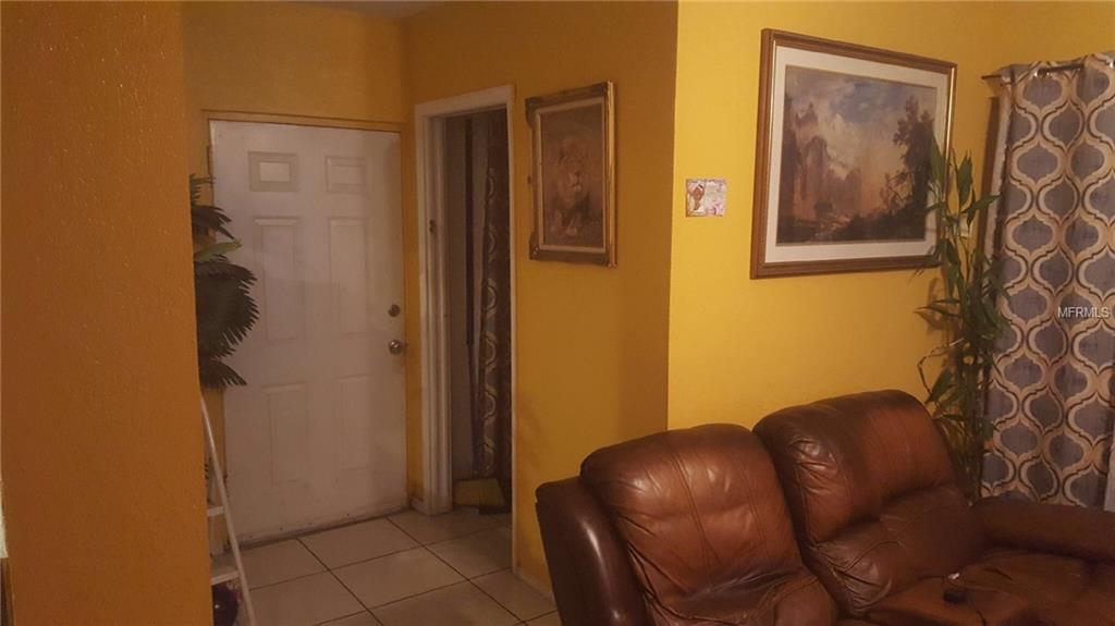 223 LA PAZ DRIVE, KISSIMMEE, Florida 34743, 3 Bedrooms Bedrooms, 6 Rooms Rooms,3 BathroomsBathrooms,Residential,For sale,LA PAZ,S4853748