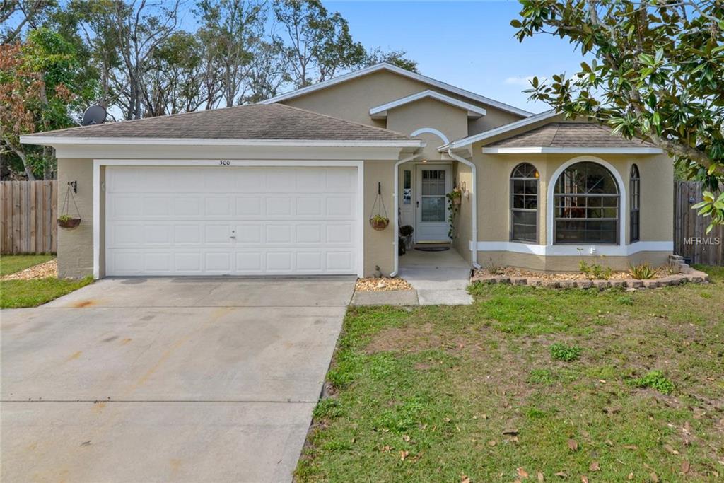 300 CHANCELLOR COURT, SAINT CLOUD, Florida 34769, 3 Bedrooms Bedrooms, 8 Rooms Rooms,2 BathroomsBathrooms,Residential,For sale,CHANCELLOR,S4856859