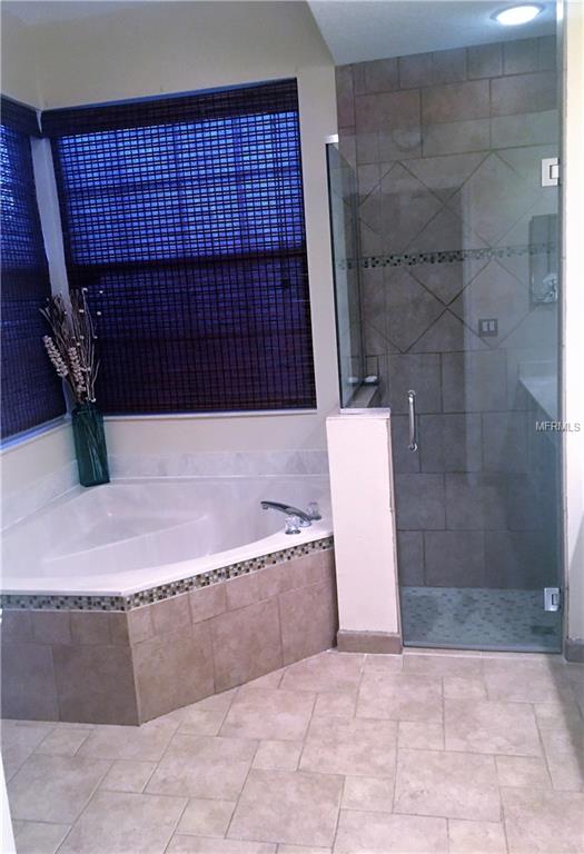 10443 SPARKLE COURT, ORLANDO, Florida 32836, 3 Bedrooms Bedrooms, 6 Rooms Rooms,2 BathroomsBathrooms,Residential,For sale,SPARKLE,O5561115