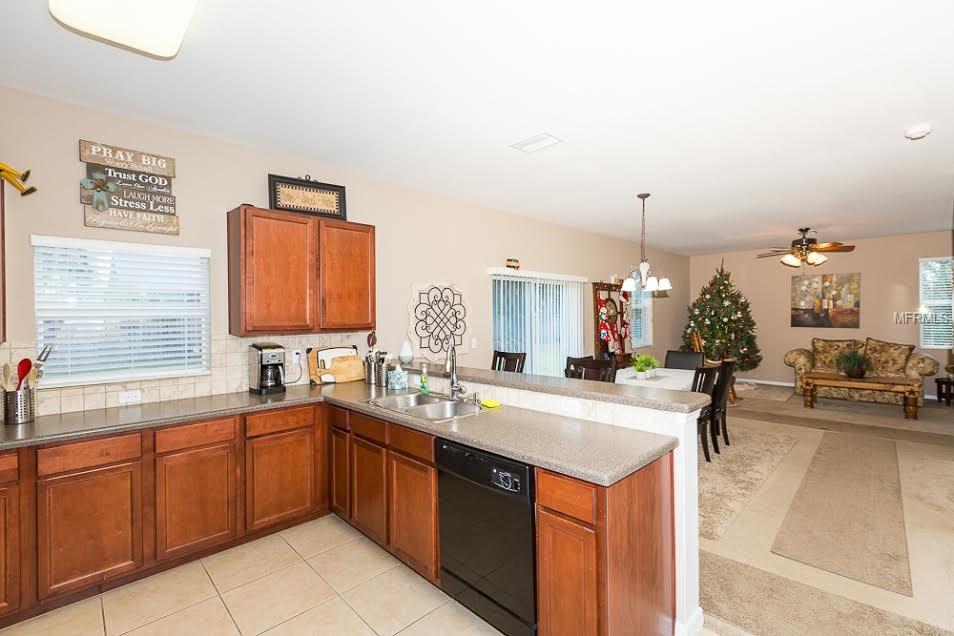 665 BREEZEWAY COURT, BRANDON, Florida 33511, 4 Bedrooms Bedrooms, 9 Rooms Rooms,2 BathroomsBathrooms,Residential,For sale,BREEZEWAY,T2916213