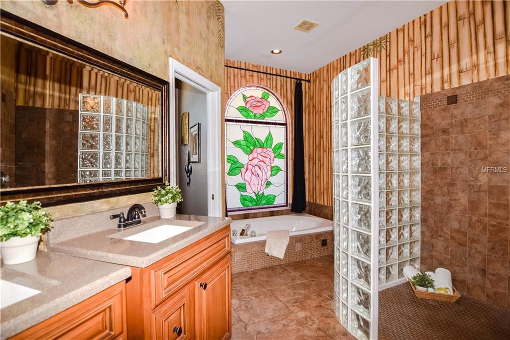 11318 CHURCHHILL TRAIL, SEMINOLE, Florida 33772, 4 Bedrooms Bedrooms, 10 Rooms Rooms,3 BathroomsBathrooms,Residential,For sale,CHURCHHILL,U7843150