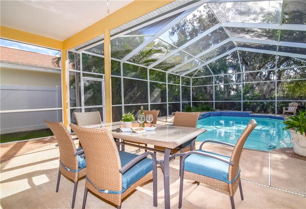 11318 CHURCHHILL TRAIL, SEMINOLE, Florida 33772, 4 Bedrooms Bedrooms, 10 Rooms Rooms,3 BathroomsBathrooms,Residential,For sale,CHURCHHILL,U7843150