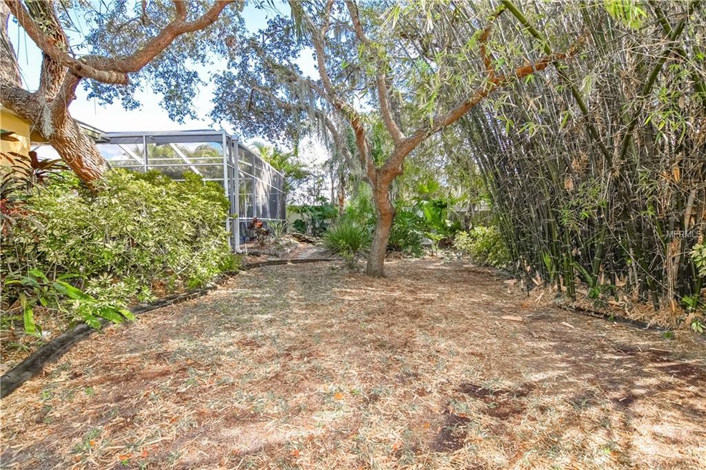 11318 CHURCHHILL TRAIL, SEMINOLE, Florida 33772, 4 Bedrooms Bedrooms, 10 Rooms Rooms,3 BathroomsBathrooms,Residential,For sale,CHURCHHILL,U7843150