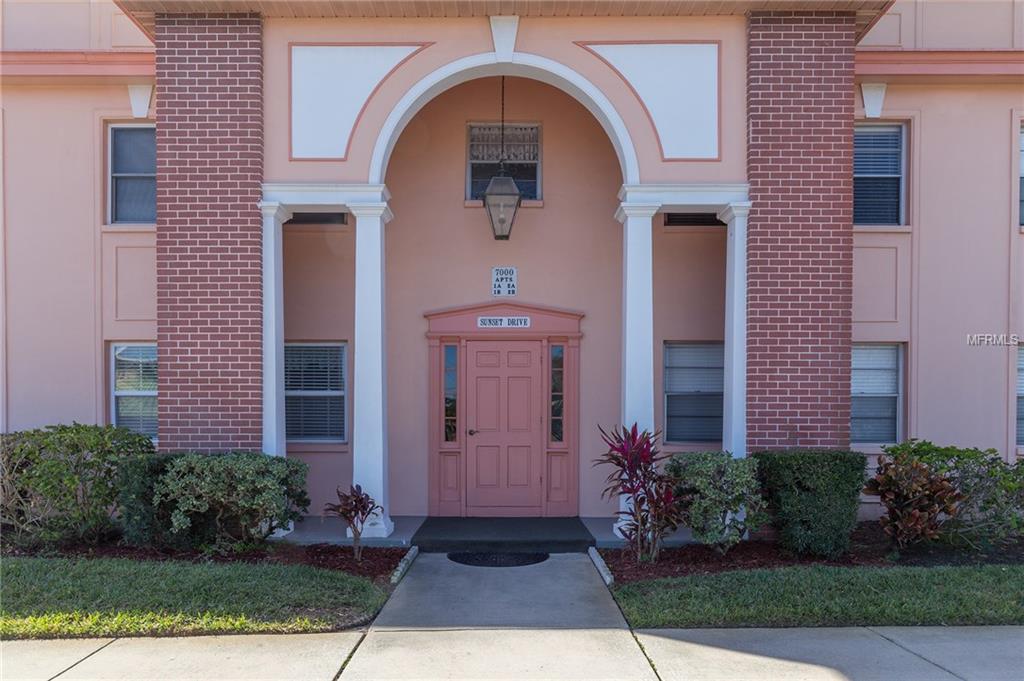 7000 SUNSET DRIVE S, SOUTH PASADENA, Florida 33707, 1 Bedroom Bedrooms, 3 Rooms Rooms,1 BathroomBathrooms,Residential,For sale,SUNSET,U7846381