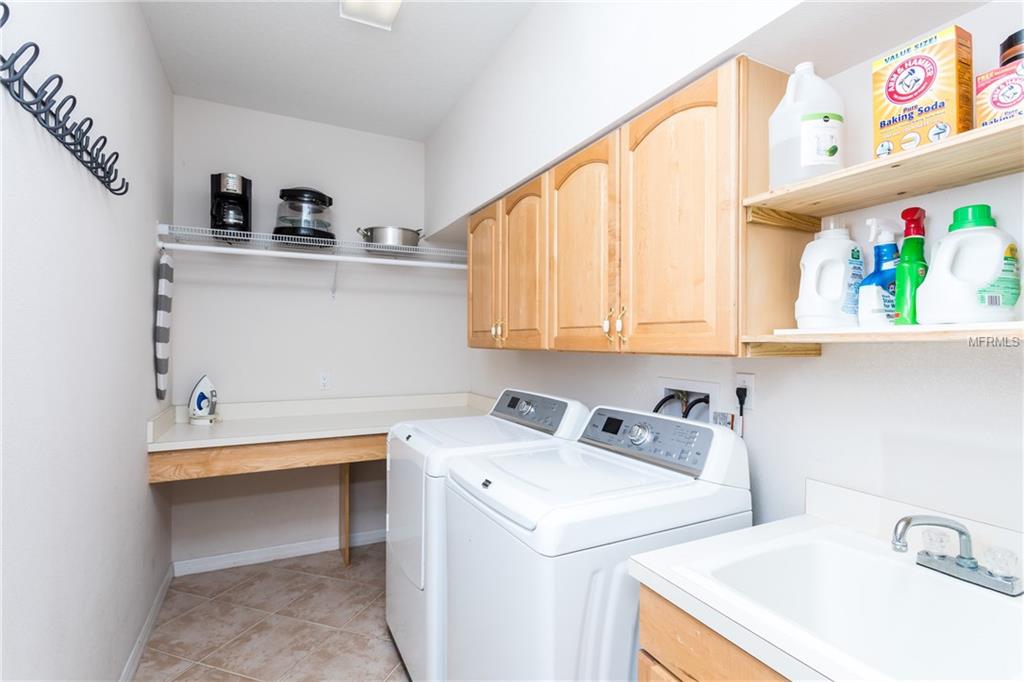 107 SISSO COVE, WINTER SPRINGS, Florida 32708, 5 Bedrooms Bedrooms, 10 Rooms Rooms,3 BathroomsBathrooms,Residential,For sale,SISSO,O5561373