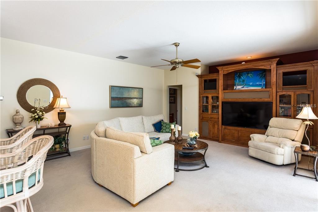 107 SISSO COVE, WINTER SPRINGS, Florida 32708, 5 Bedrooms Bedrooms, 10 Rooms Rooms,3 BathroomsBathrooms,Residential,For sale,SISSO,O5561373