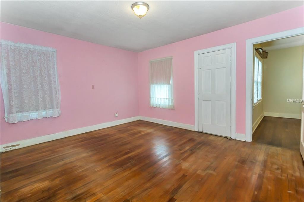 1217 LAKE DOWNEY DRIVE, ORLANDO, Florida 32825, 3 Bedrooms Bedrooms, 6 Rooms Rooms,2 BathroomsBathrooms,Residential,For sale,LAKE DOWNEY,O5561800