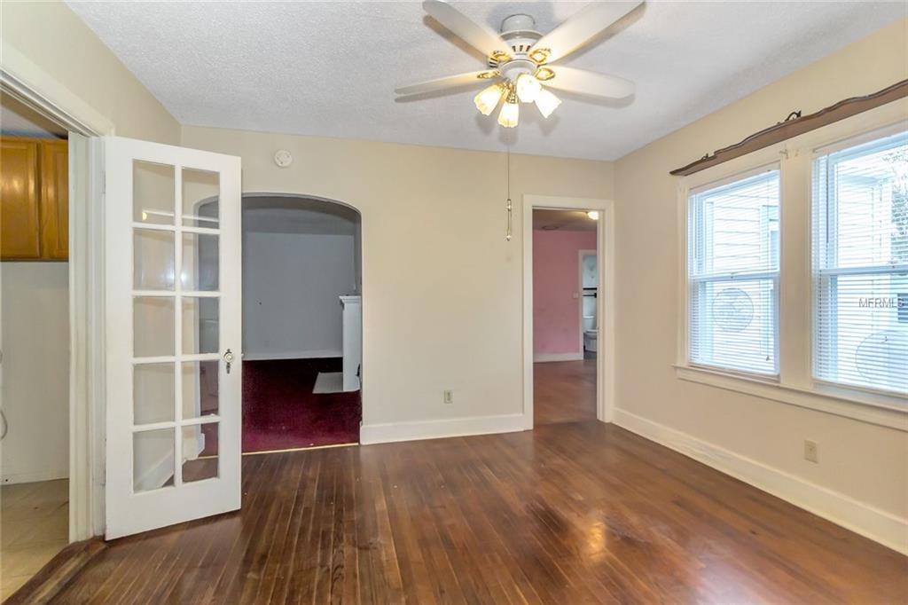 1217 LAKE DOWNEY DRIVE, ORLANDO, Florida 32825, 3 Bedrooms Bedrooms, 6 Rooms Rooms,2 BathroomsBathrooms,Residential,For sale,LAKE DOWNEY,O5561800