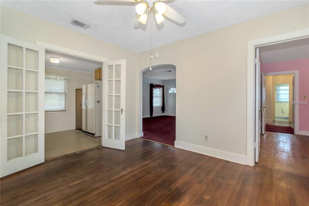 1217 LAKE DOWNEY DRIVE, ORLANDO, Florida 32825, 3 Bedrooms Bedrooms, 6 Rooms Rooms,2 BathroomsBathrooms,Residential,For sale,LAKE DOWNEY,O5561800