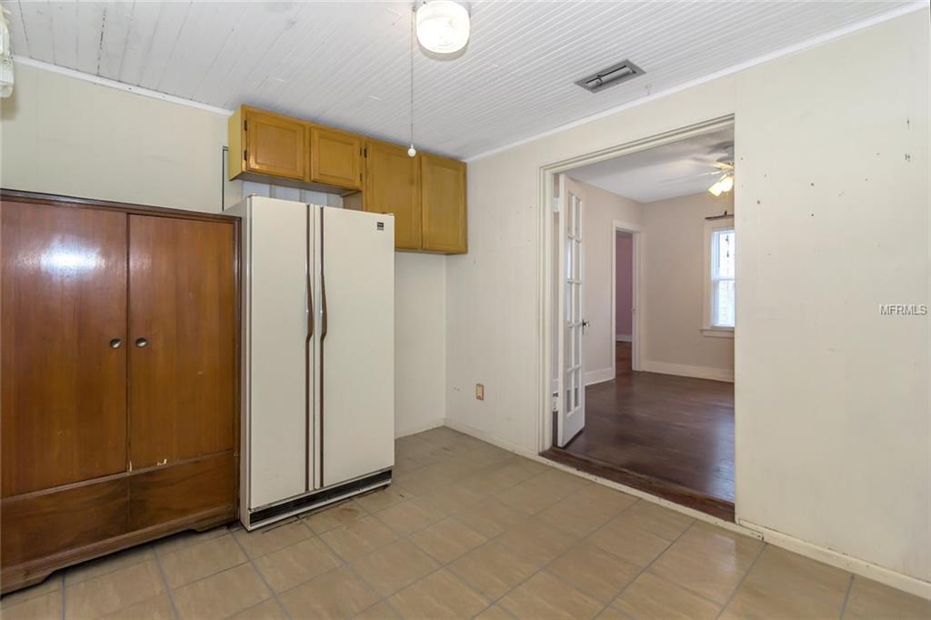 1217 LAKE DOWNEY DRIVE, ORLANDO, Florida 32825, 3 Bedrooms Bedrooms, 6 Rooms Rooms,2 BathroomsBathrooms,Residential,For sale,LAKE DOWNEY,O5561800