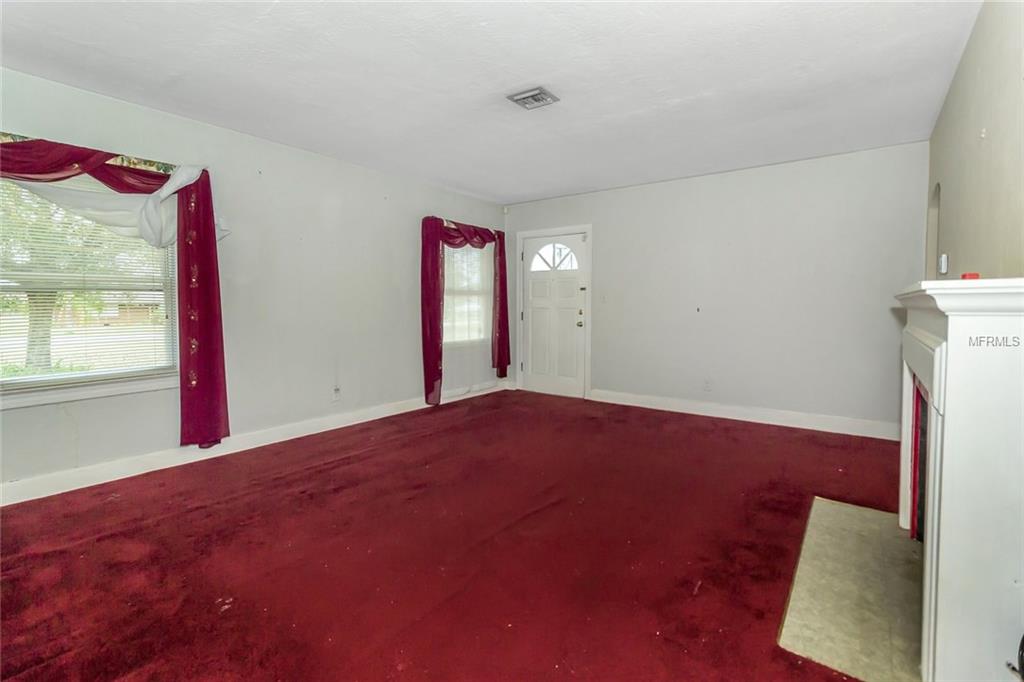 1217 LAKE DOWNEY DRIVE, ORLANDO, Florida 32825, 3 Bedrooms Bedrooms, 6 Rooms Rooms,2 BathroomsBathrooms,Residential,For sale,LAKE DOWNEY,O5561800