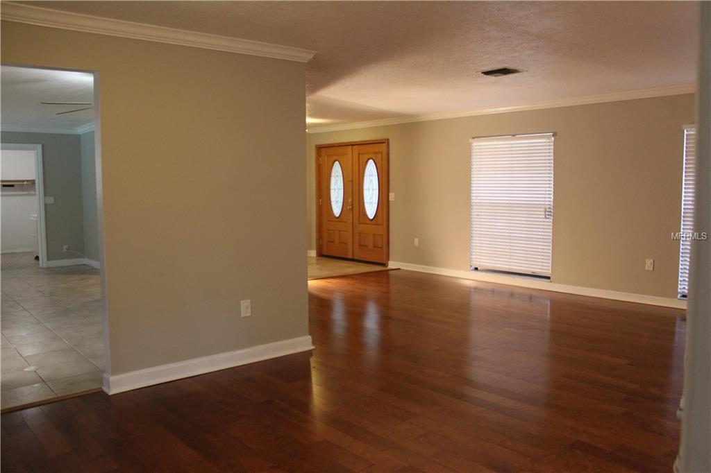 504 FAYETTE CIRCLE N, SAFETY HARBOR, Florida 34695, 3 Bedrooms Bedrooms, 5 Rooms Rooms,2 BathroomsBathrooms,Residential,For sale,FAYETTE,U7843155