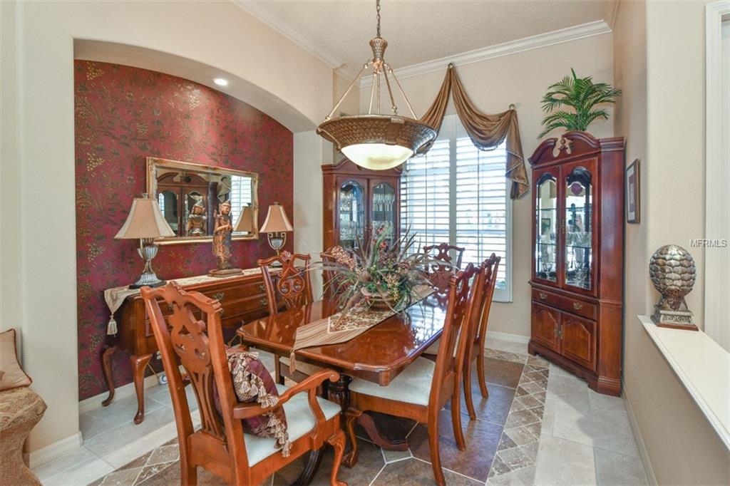 6914 TREYMORE COURT, SARASOTA, Florida 34243, 3 Bedrooms Bedrooms, 8 Rooms Rooms,3 BathroomsBathrooms,Residential,For sale,TREYMORE,A4207152