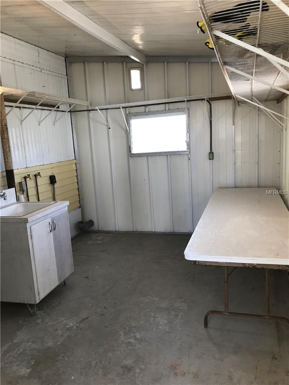 611 52ND AVENUE W, BRADENTON, Florida 34207, 3 Bedrooms Bedrooms, 7 Rooms Rooms,2 BathroomsBathrooms,Residential,For sale,52ND,A4208138