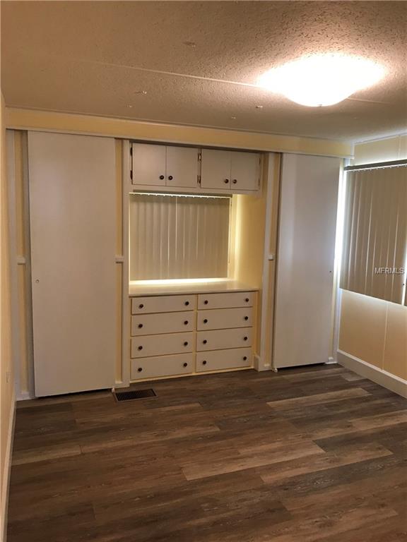 611 52ND AVENUE W, BRADENTON, Florida 34207, 3 Bedrooms Bedrooms, 7 Rooms Rooms,2 BathroomsBathrooms,Residential,For sale,52ND,A4208138