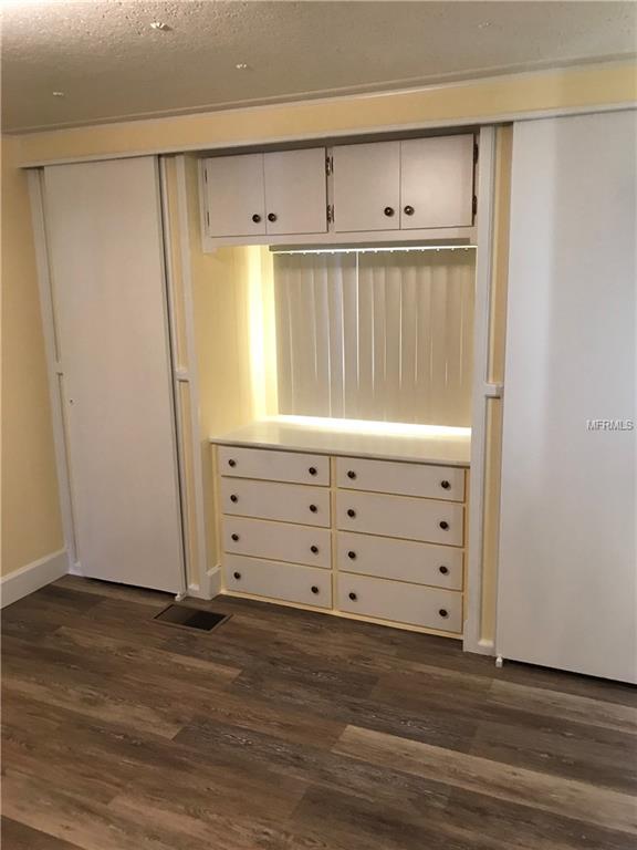 611 52ND AVENUE W, BRADENTON, Florida 34207, 3 Bedrooms Bedrooms, 7 Rooms Rooms,2 BathroomsBathrooms,Residential,For sale,52ND,A4208138