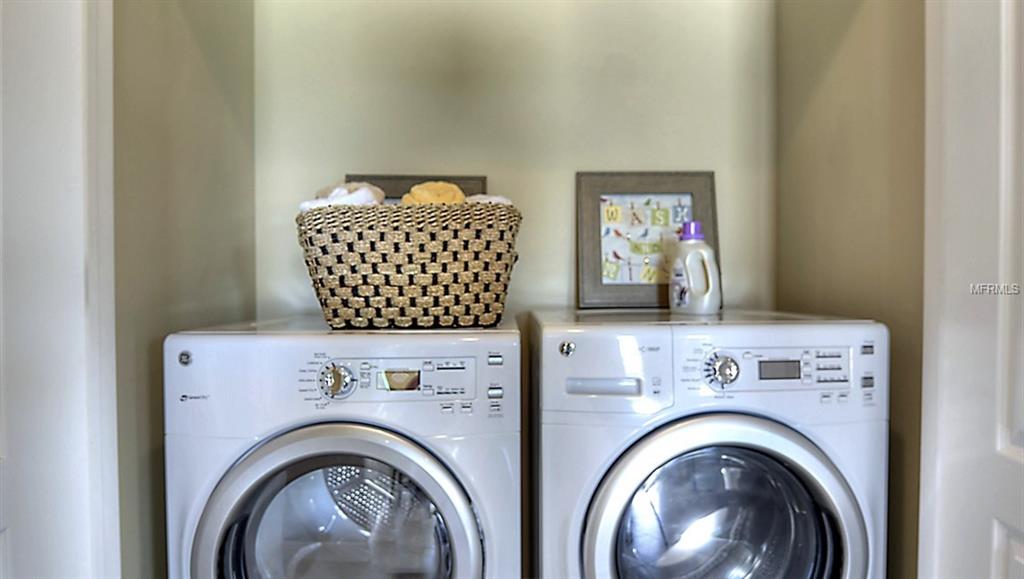 8383 ENCLAVE WAY, SARASOTA, Florida 34243, 2 Bedrooms Bedrooms, 7 Rooms Rooms,2 BathroomsBathrooms,Residential,For sale,ENCLAVE,T2925987