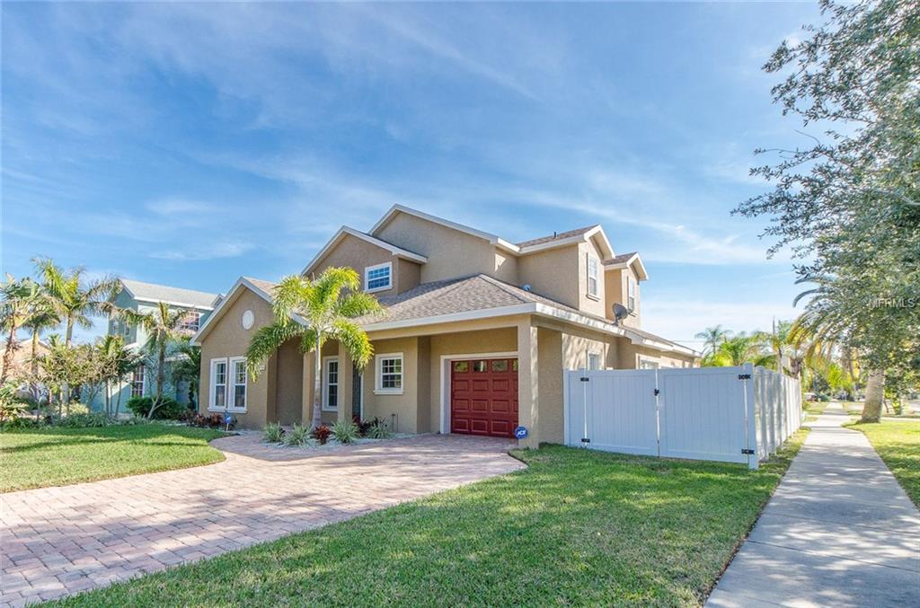 5322 26TH AVENUE S, GULFPORT, Florida 33707, 4 Bedrooms Bedrooms, 9 Rooms Rooms,3 BathroomsBathrooms,Residential,For sale,26TH,U7846682