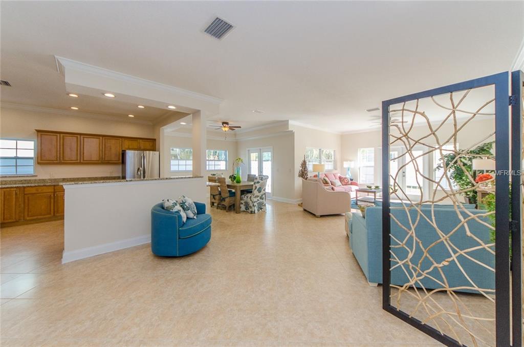 5322 26TH AVENUE S, GULFPORT, Florida 33707, 4 Bedrooms Bedrooms, 9 Rooms Rooms,3 BathroomsBathrooms,Residential,For sale,26TH,U7846682