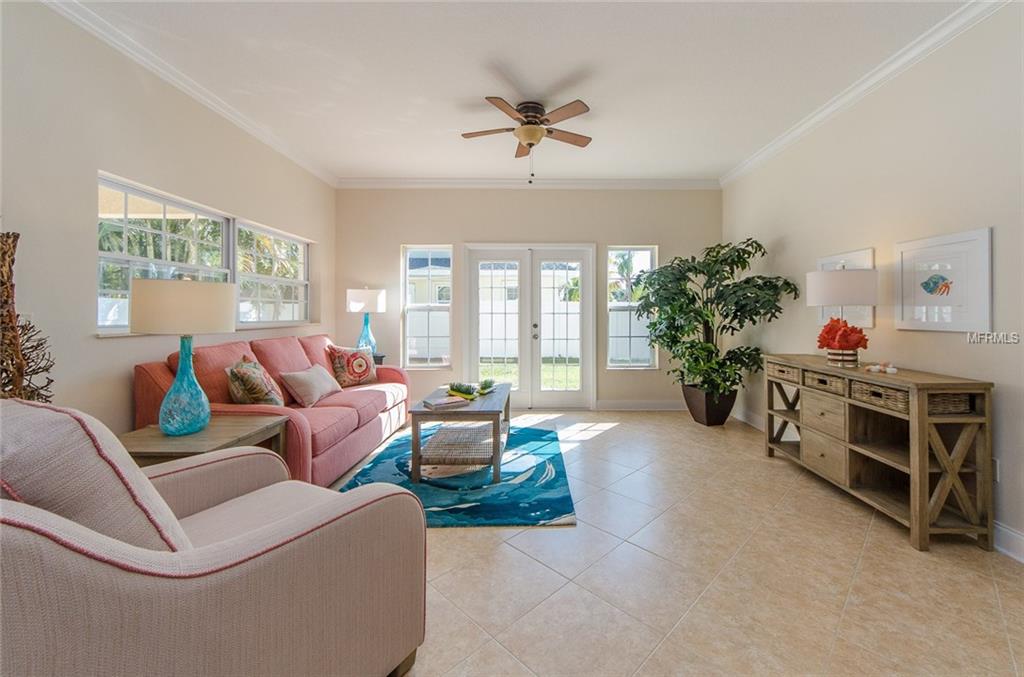 5322 26TH AVENUE S, GULFPORT, Florida 33707, 4 Bedrooms Bedrooms, 9 Rooms Rooms,3 BathroomsBathrooms,Residential,For sale,26TH,U7846682