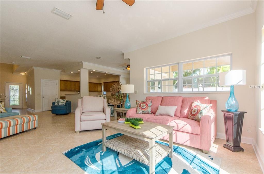 5322 26TH AVENUE S, GULFPORT, Florida 33707, 4 Bedrooms Bedrooms, 9 Rooms Rooms,3 BathroomsBathrooms,Residential,For sale,26TH,U7846682