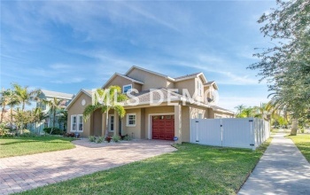 5322 26TH AVENUE S, GULFPORT, Florida 33707, 4 Bedrooms Bedrooms, 9 Rooms Rooms,3 BathroomsBathrooms,Residential,For sale,26TH,U7846682