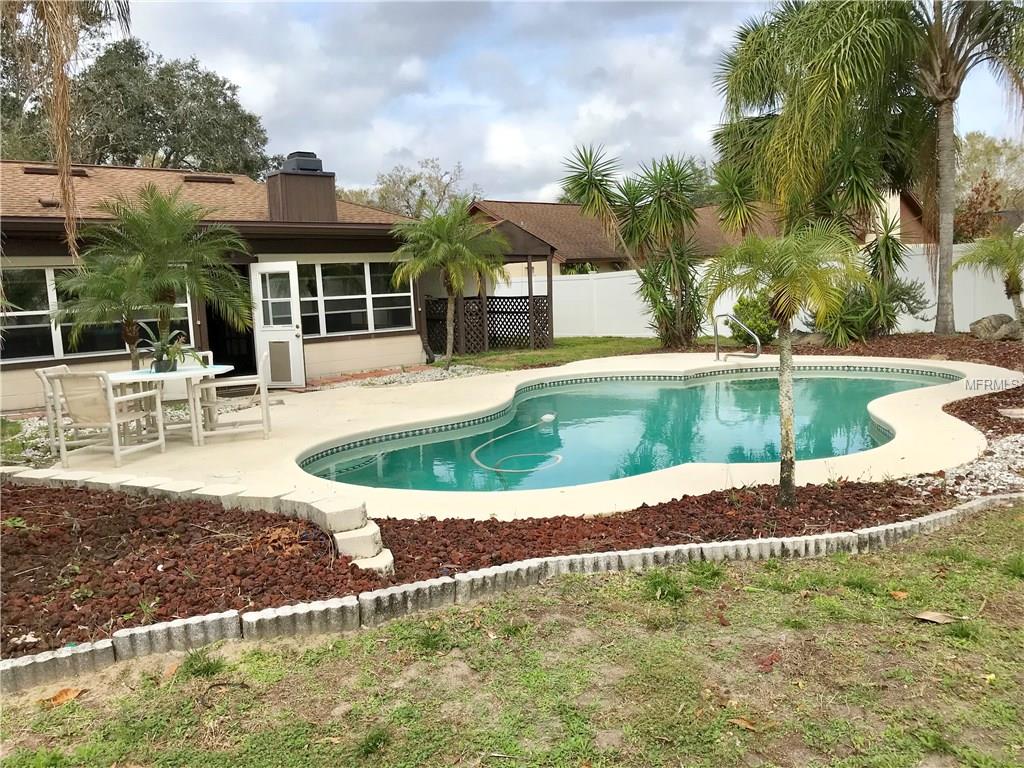 1884 LAKE HILL CIRCLE, ORLANDO, Florida 32818, 3 Bedrooms Bedrooms, 6 Rooms Rooms,2 BathroomsBathrooms,Residential,For sale,LAKE HILL,O5561801