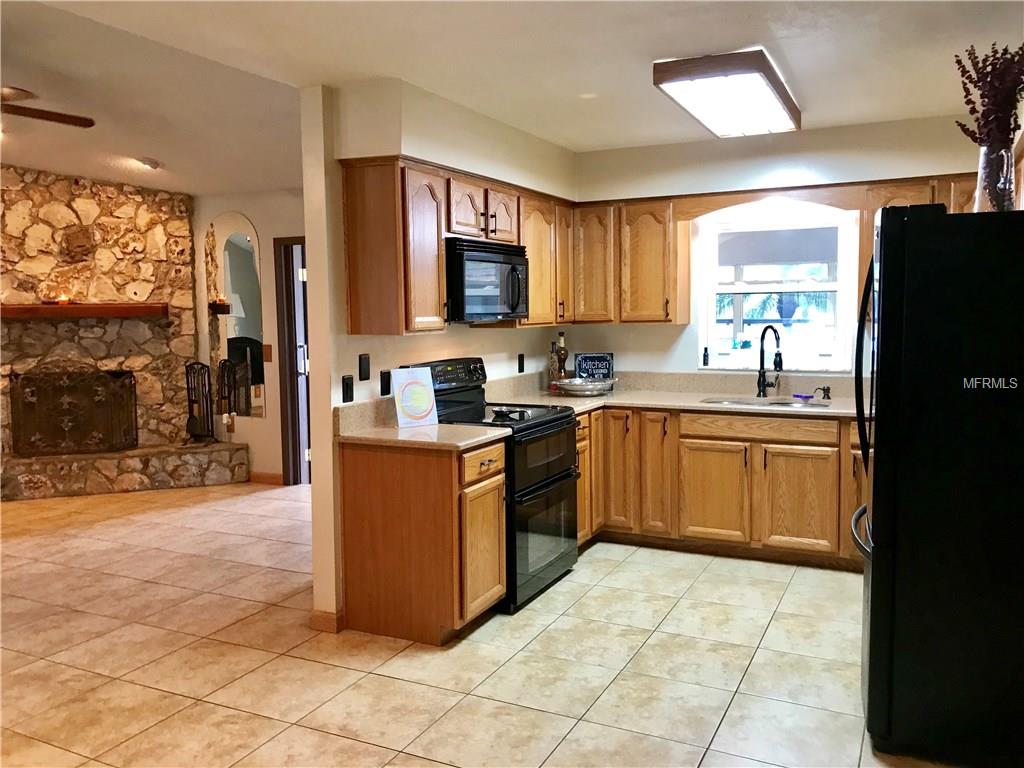 1884 LAKE HILL CIRCLE, ORLANDO, Florida 32818, 3 Bedrooms Bedrooms, 6 Rooms Rooms,2 BathroomsBathrooms,Residential,For sale,LAKE HILL,O5561801