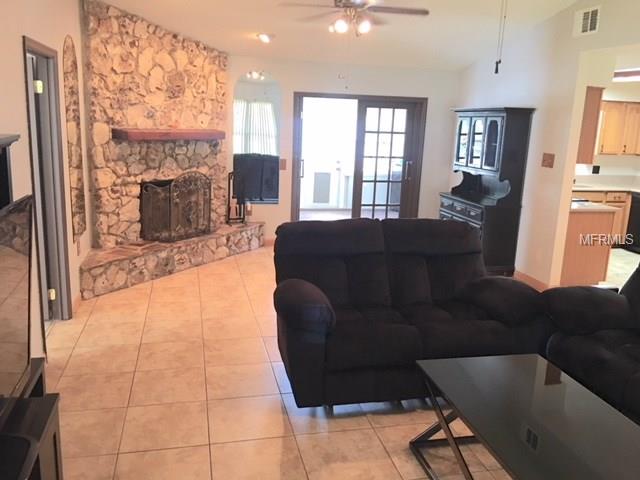 1884 LAKE HILL CIRCLE, ORLANDO, Florida 32818, 3 Bedrooms Bedrooms, 6 Rooms Rooms,2 BathroomsBathrooms,Residential,For sale,LAKE HILL,O5561801