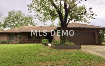 1884 LAKE HILL CIRCLE, ORLANDO, Florida 32818, 3 Bedrooms Bedrooms, 6 Rooms Rooms,2 BathroomsBathrooms,Residential,For sale,LAKE HILL,O5561801