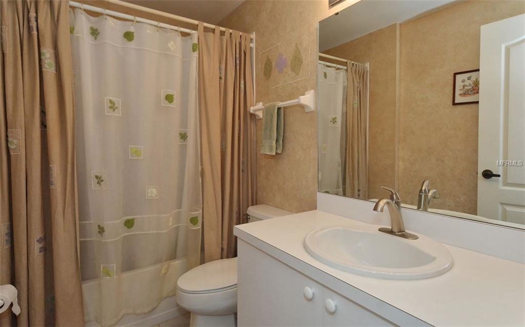 9570 HIGH GATE DRIVE, SARASOTA, Florida 34238, 2 Bedrooms Bedrooms, 5 Rooms Rooms,2 BathroomsBathrooms,Residential,For sale,HIGH GATE,A4196327