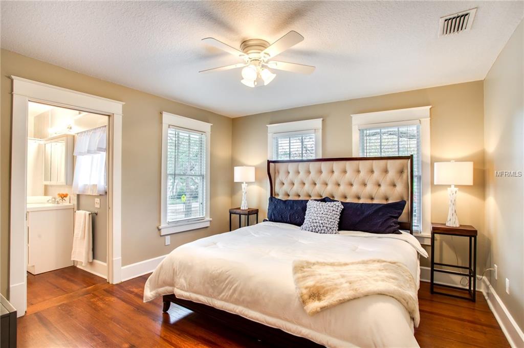 514 N SUMMERLIN AVENUE, ORLANDO, Florida 32803, 3 Bedrooms Bedrooms, 8 Rooms Rooms,2 BathroomsBathrooms,Residential,For sale,SUMMERLIN,O5553429