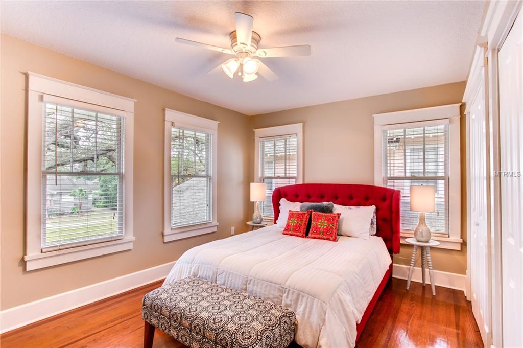 514 N SUMMERLIN AVENUE, ORLANDO, Florida 32803, 3 Bedrooms Bedrooms, 8 Rooms Rooms,2 BathroomsBathrooms,Residential,For sale,SUMMERLIN,O5553429