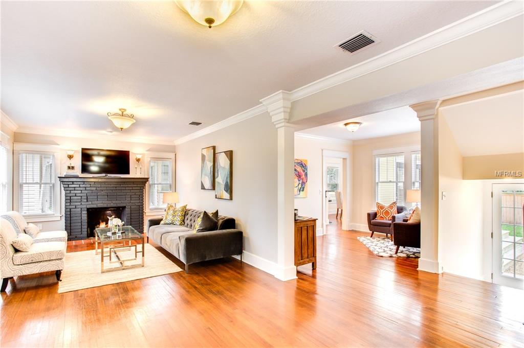 514 N SUMMERLIN AVENUE, ORLANDO, Florida 32803, 3 Bedrooms Bedrooms, 8 Rooms Rooms,2 BathroomsBathrooms,Residential,For sale,SUMMERLIN,O5553429