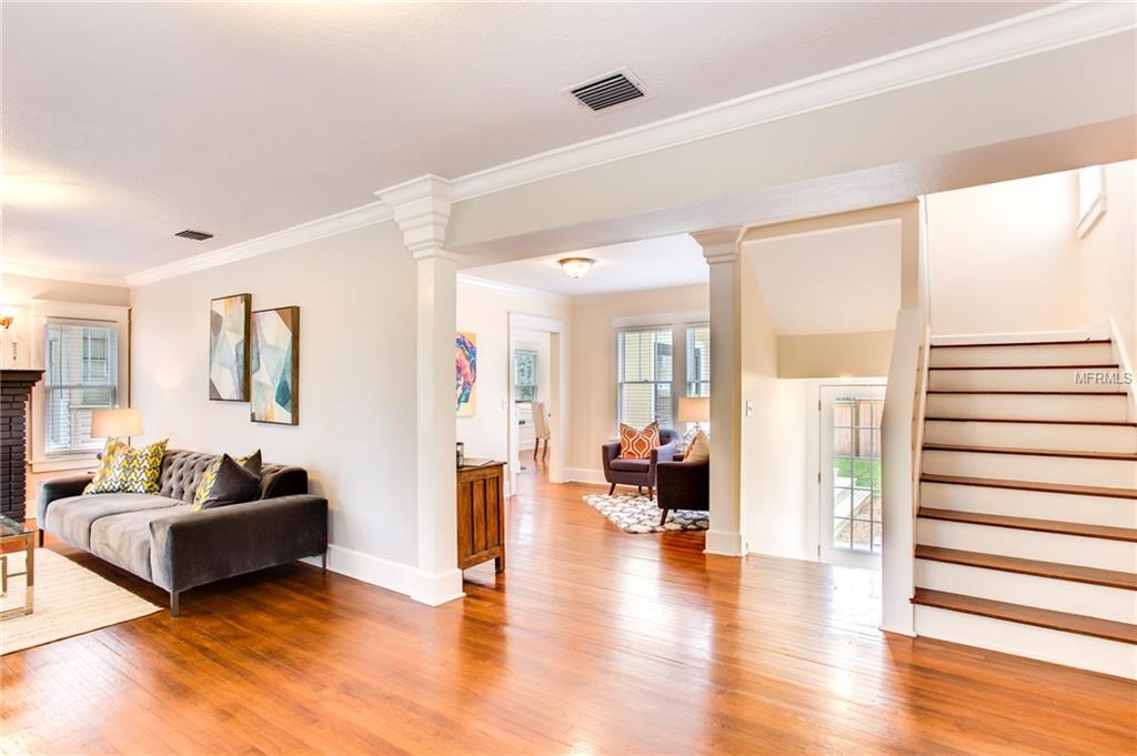 514 N SUMMERLIN AVENUE, ORLANDO, Florida 32803, 3 Bedrooms Bedrooms, 8 Rooms Rooms,2 BathroomsBathrooms,Residential,For sale,SUMMERLIN,O5553429