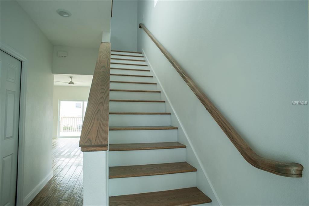 103 N FREDRICA AVENUE, CLEARWATER, Florida 33755, 3 Bedrooms Bedrooms, 8 Rooms Rooms,2 BathroomsBathrooms,Residential,For sale,FREDRICA,U7843848