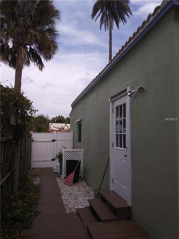 15910 1ST STREET E, REDINGTON BEACH, Florida 33708, 3 Bedrooms Bedrooms, 7 Rooms Rooms,2 BathroomsBathrooms,Residential,For sale,1ST,T2924640