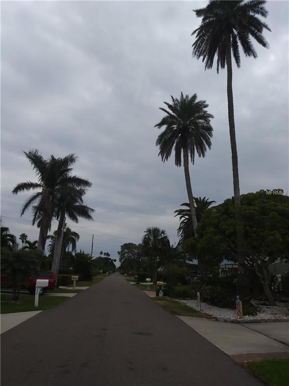 15910 1ST STREET E, REDINGTON BEACH, Florida 33708, 3 Bedrooms Bedrooms, 7 Rooms Rooms,2 BathroomsBathrooms,Residential,For sale,1ST,T2924640