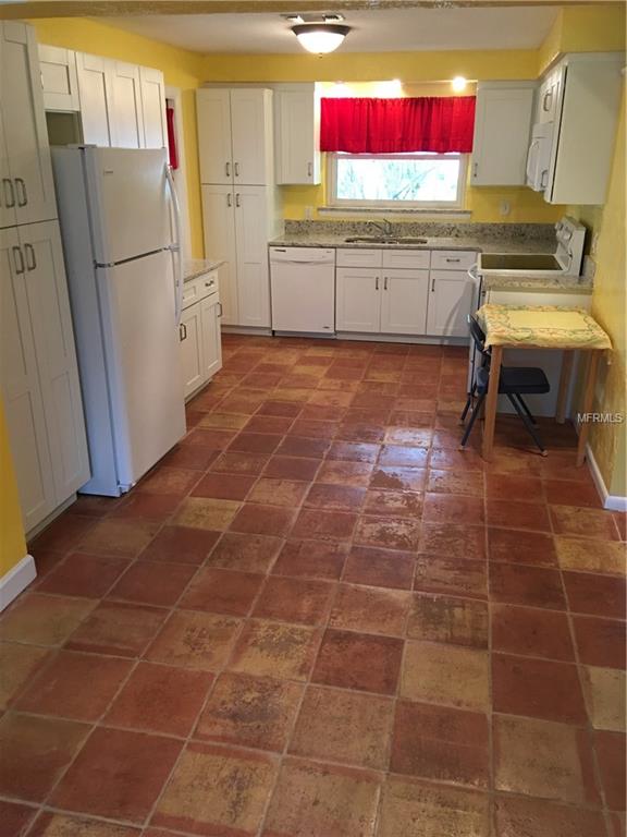 2727 TEAL AVENUE, SARASOTA, Florida 34232, 3 Bedrooms Bedrooms, 3 Rooms Rooms,2 BathroomsBathrooms,Residential,For sale,TEAL,A4208142