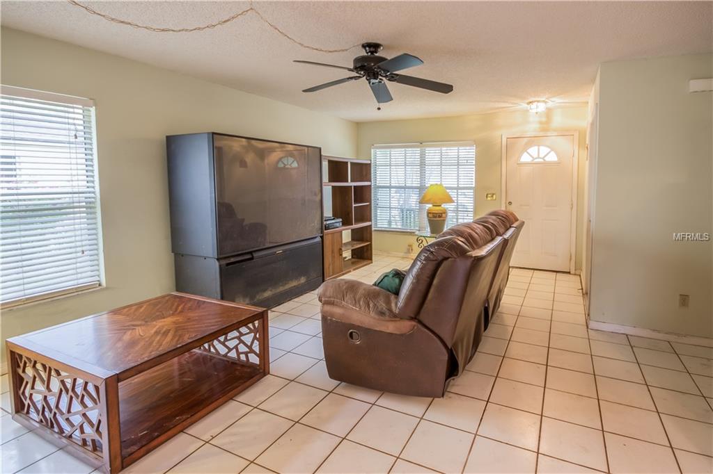 9584 BRACKIN STREET, ORLANDO, Florida 32825, 3 Bedrooms Bedrooms, 3 Rooms Rooms,2 BathroomsBathrooms,Residential,For sale,BRACKIN,O5560436