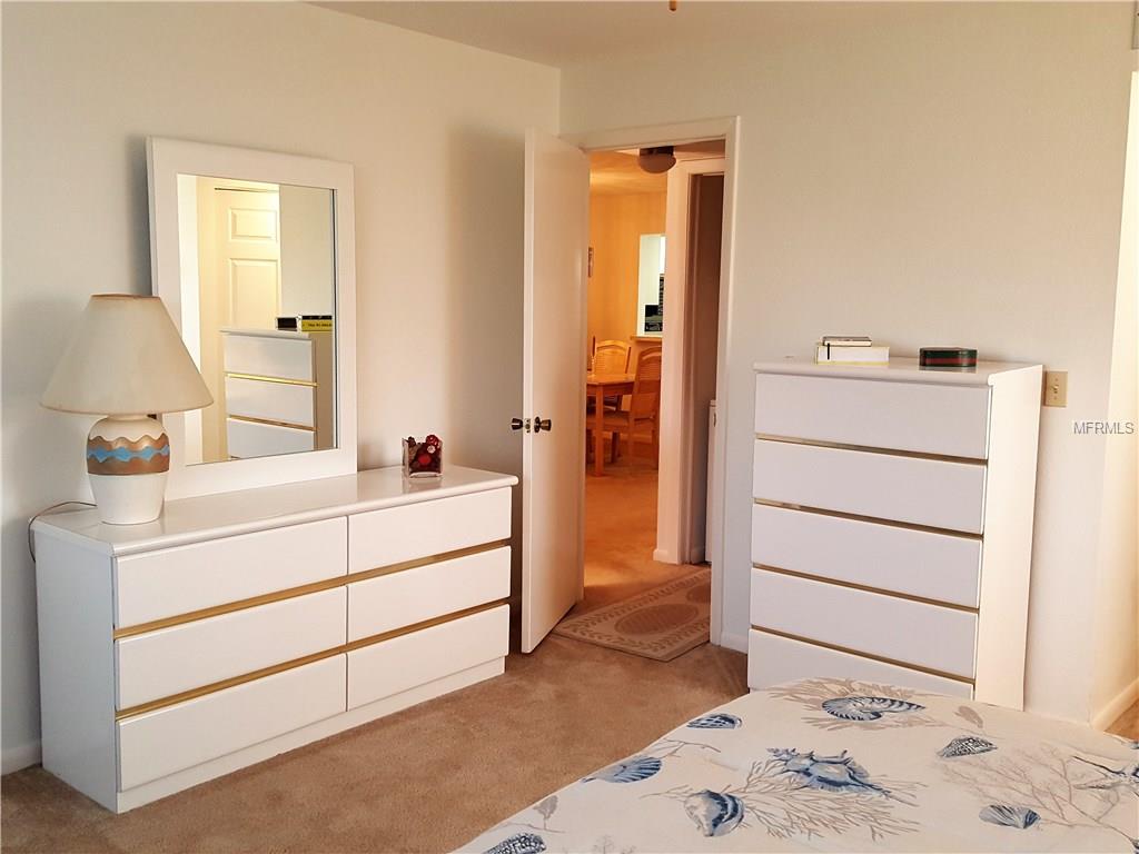 1100 CAPRI ISLES BOULEVARD, VENICE, Florida 34292, 2 Bedrooms Bedrooms, 5 Rooms Rooms,2 BathroomsBathrooms,Residential,For sale,CAPRI ISLES,N5916310