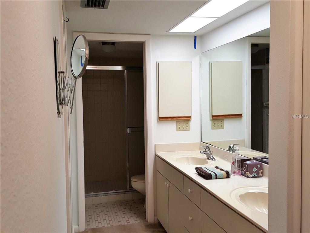 1100 CAPRI ISLES BOULEVARD, VENICE, Florida 34292, 2 Bedrooms Bedrooms, 5 Rooms Rooms,2 BathroomsBathrooms,Residential,For sale,CAPRI ISLES,N5916310