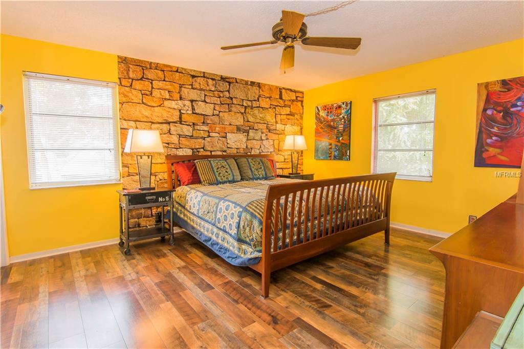 3210 39TH STREET S, ST PETERSBURG, Florida 33711, 2 Bedrooms Bedrooms, 3 Rooms Rooms,2 BathroomsBathrooms,Residential,For sale,39TH,U7847115