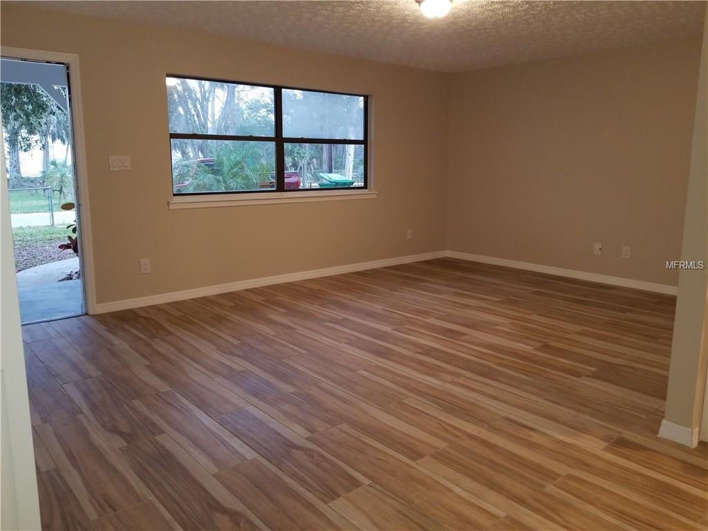 704 GROVE AVENUE, HOLLY HILL, Florida 32117, 3 Bedrooms Bedrooms, 5 Rooms Rooms,2 BathroomsBathrooms,Residential,For sale,GROVE,S4856968