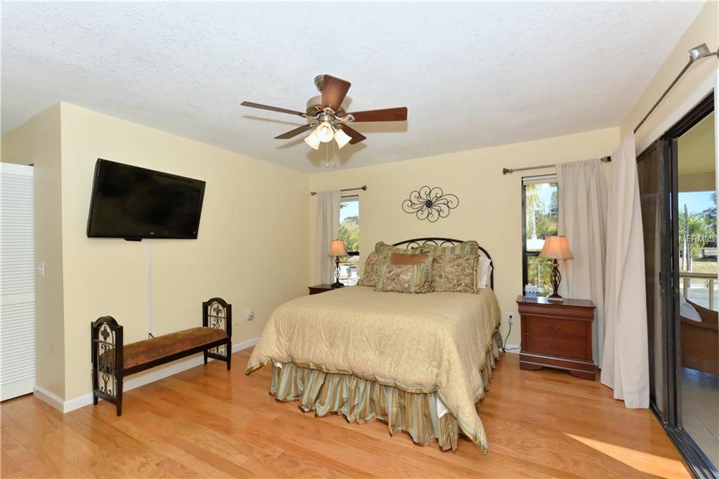 2217 MICHELE DRIVE, SARASOTA, Florida 34231, 2 Bedrooms Bedrooms, 7 Rooms Rooms,2 BathroomsBathrooms,Residential,For sale,MICHELE,A4185985