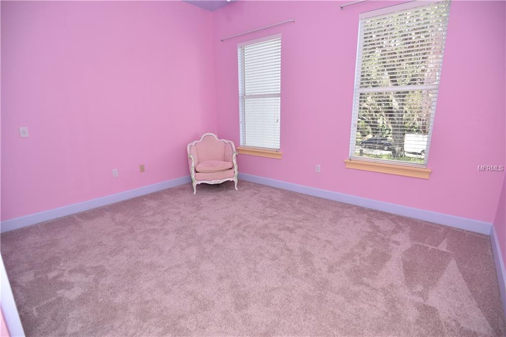 1405 HIDDEN OAKS BEND, SAINT CLOUD, Florida 34771, 6 Bedrooms Bedrooms, 8 Rooms Rooms,4 BathroomsBathrooms,Residential,For sale,HIDDEN OAKS,O5528313