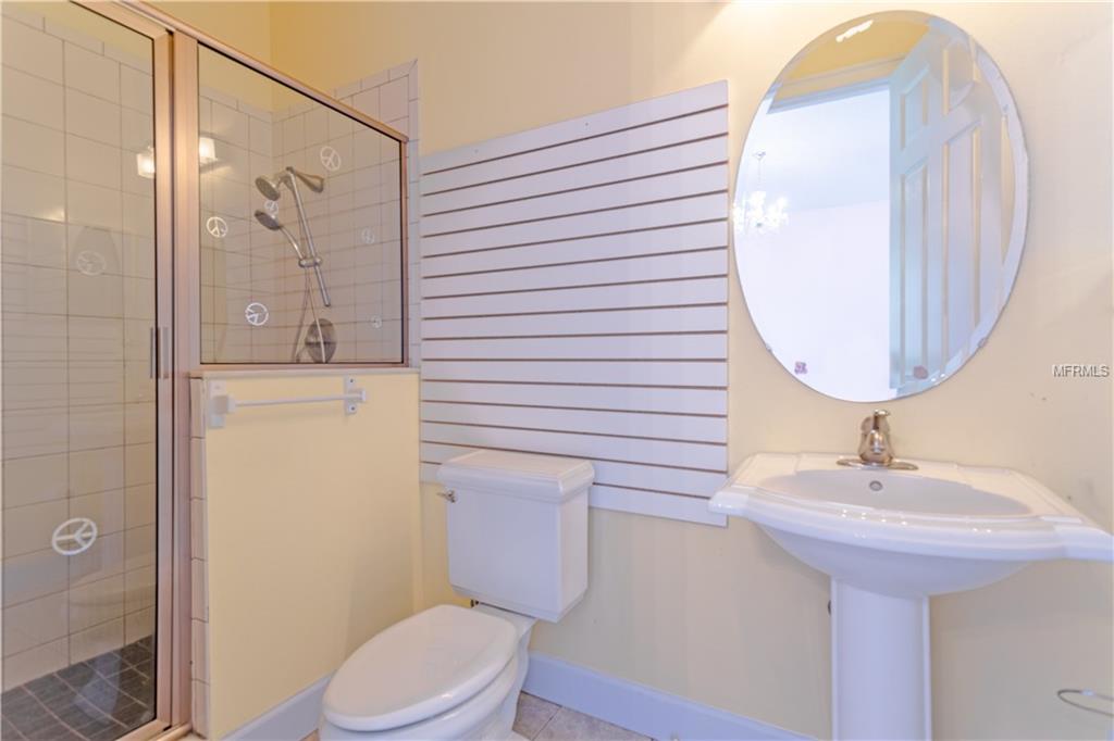 1405 HIDDEN OAKS BEND, SAINT CLOUD, Florida 34771, 6 Bedrooms Bedrooms, 8 Rooms Rooms,4 BathroomsBathrooms,Residential,For sale,HIDDEN OAKS,O5528313