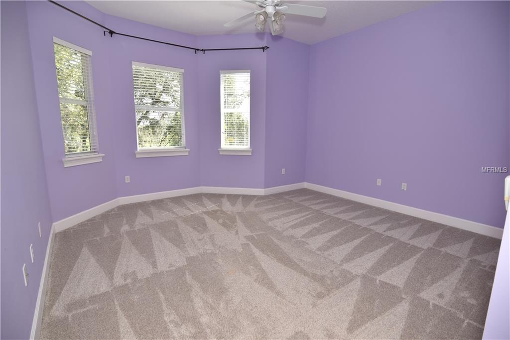 1405 HIDDEN OAKS BEND, SAINT CLOUD, Florida 34771, 6 Bedrooms Bedrooms, 8 Rooms Rooms,4 BathroomsBathrooms,Residential,For sale,HIDDEN OAKS,O5528313